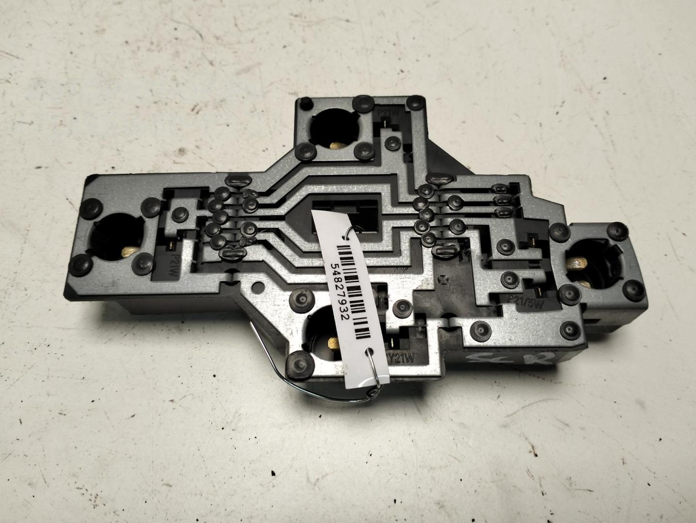 Плата заднего фонаря правого