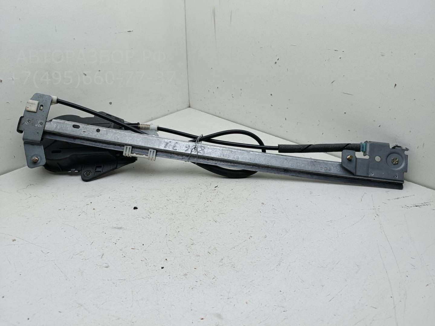 Стеклоподъемник механ. задний левый