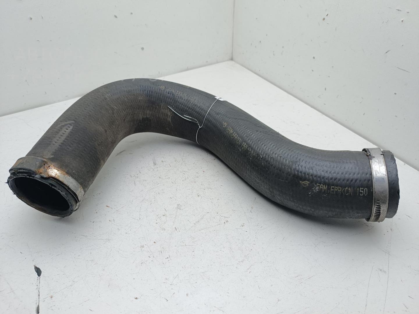 Патрубок интеркулера