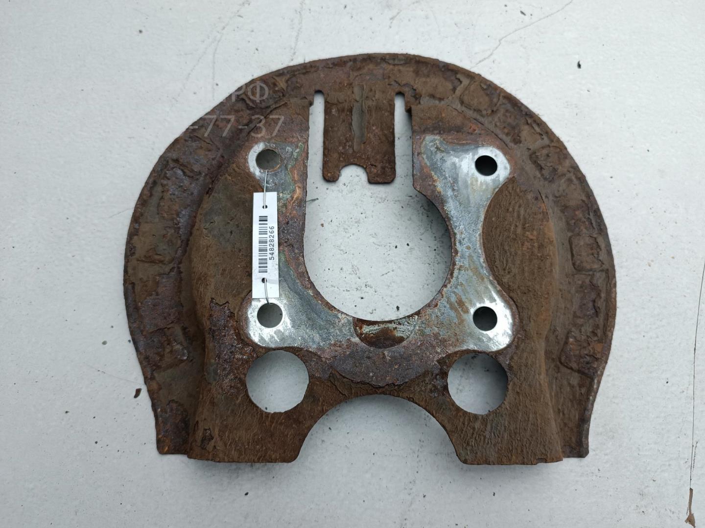 Щит опорный задний правый