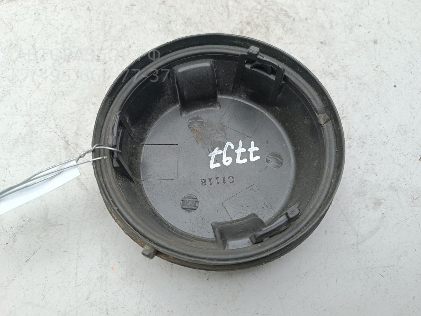 Крышка фары левой