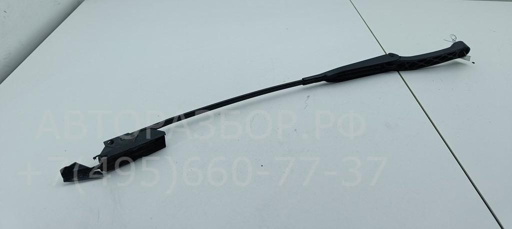 Поводок стеклоочистителя передний правый