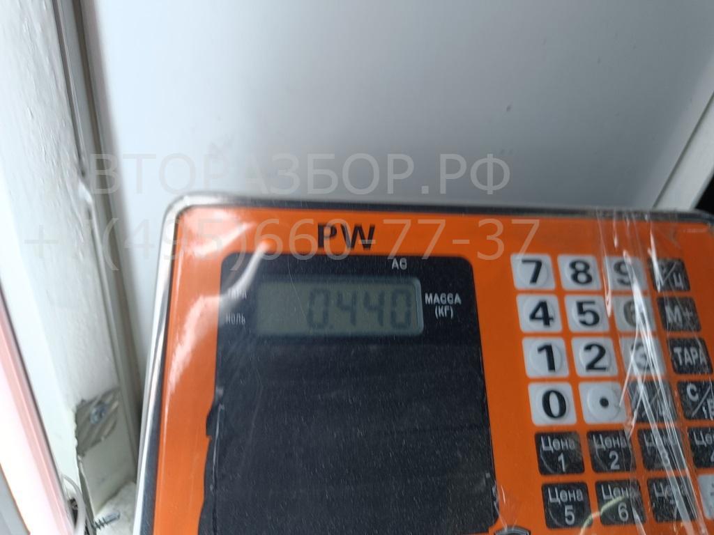 Поводок стеклоочистителя передний правый