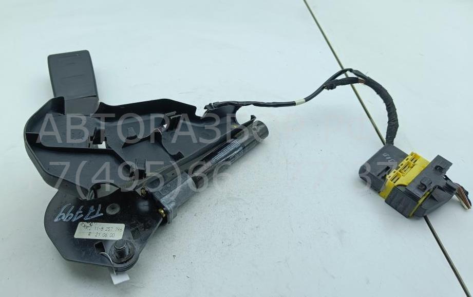 Ответная часть ремня безопасности