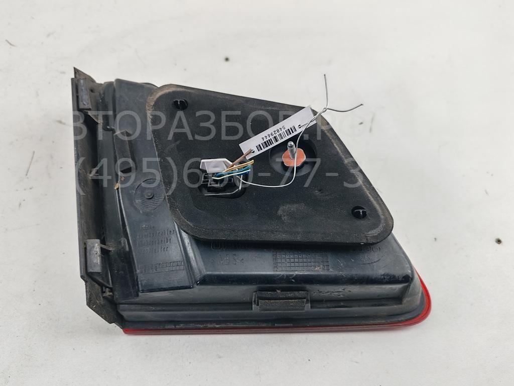 Фонарь задний внутренний правый