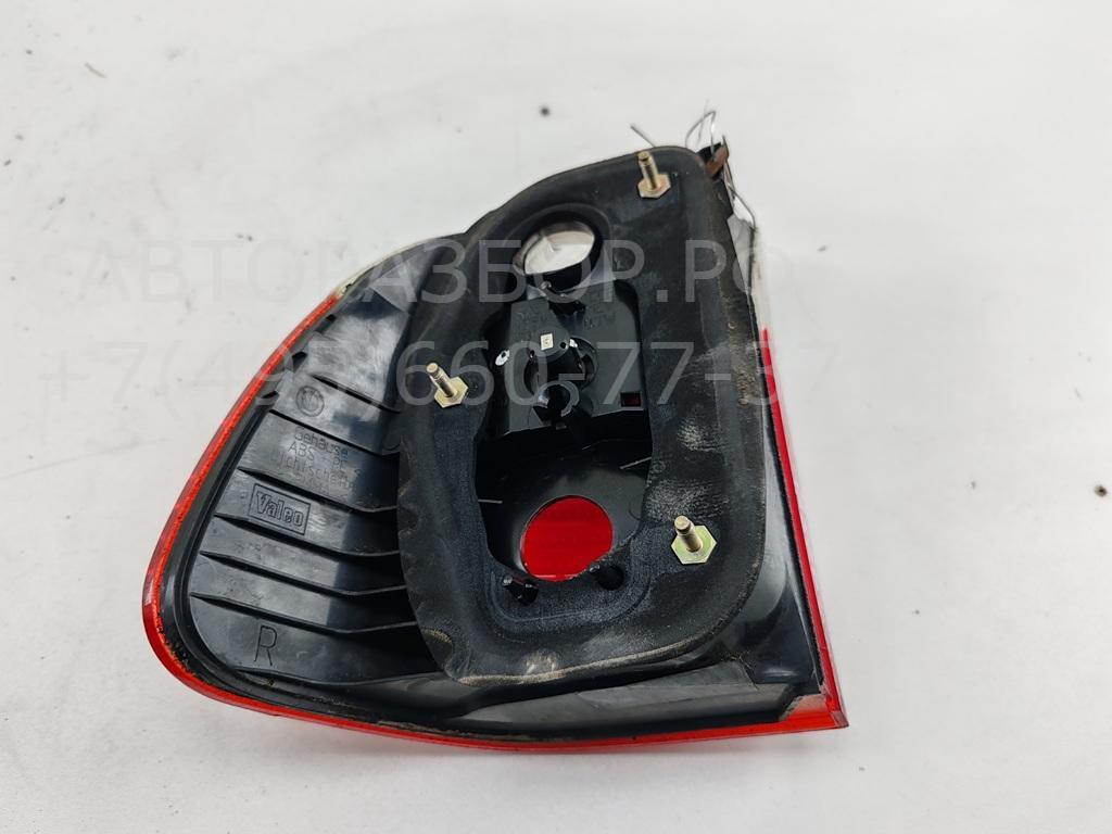 Фонарь задний правый