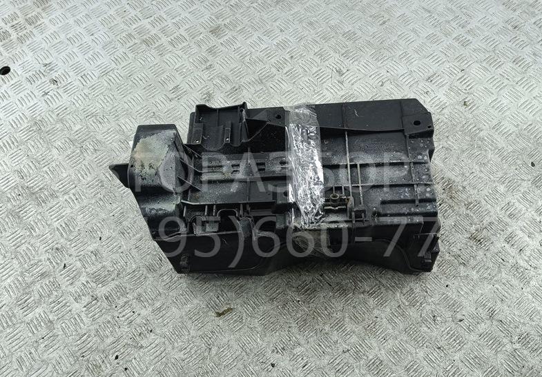 Крепление АКБ (корпус/подставка)