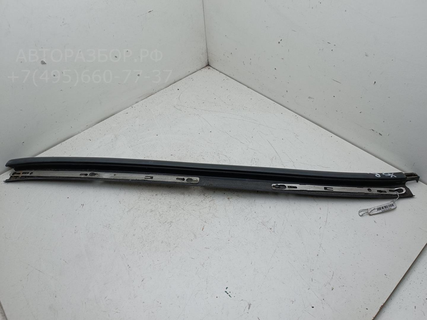 Молдинг лобового стекла