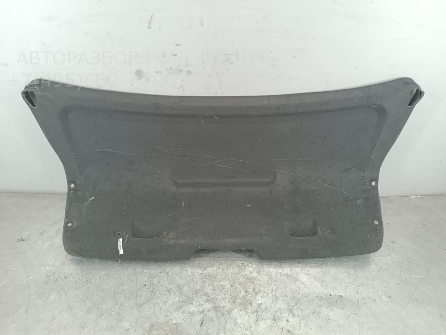 Обшивка крышки багажника