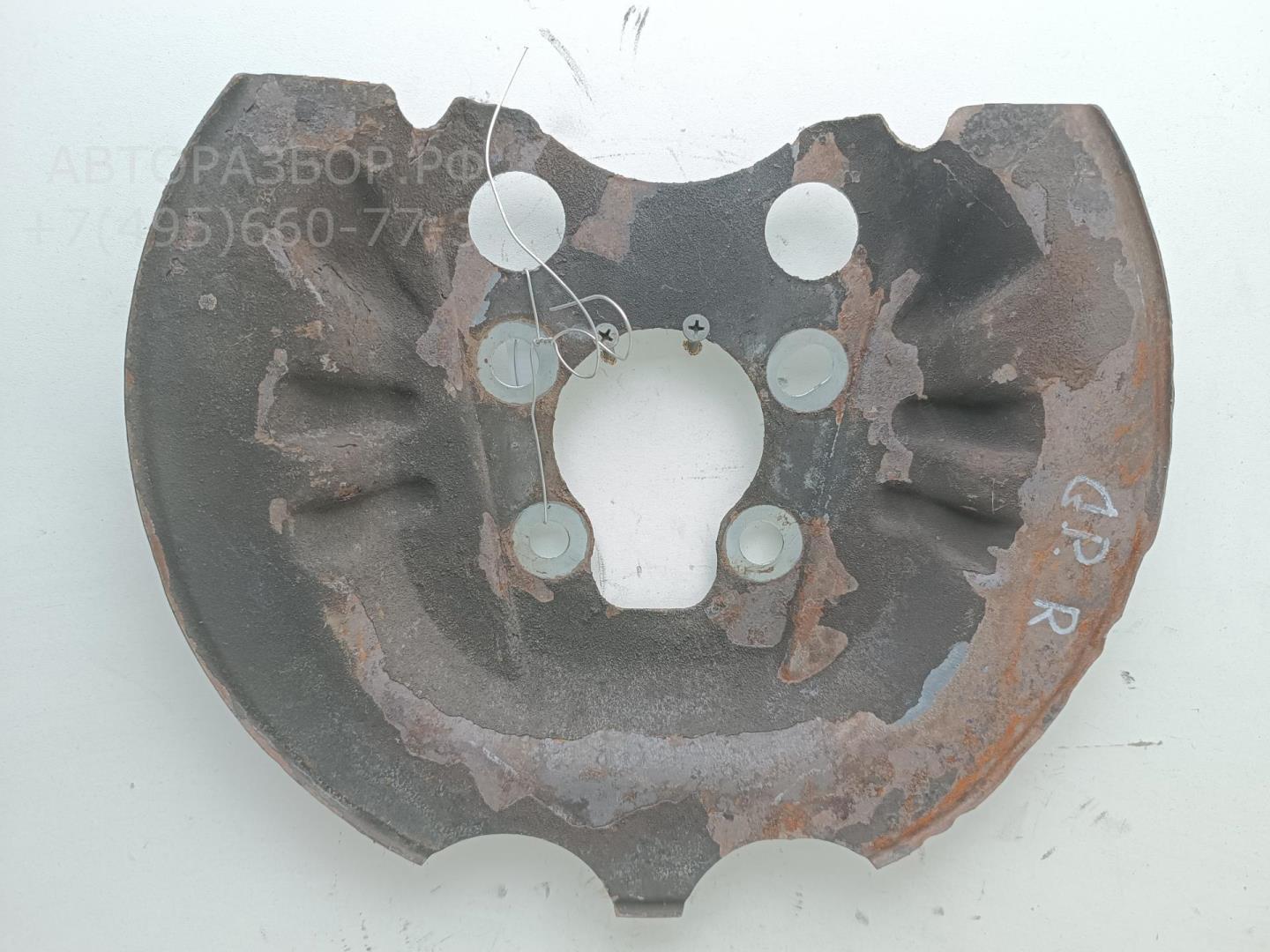 Щит опорный задний правый