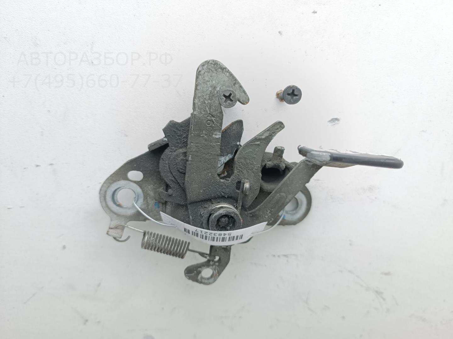 Замок капота