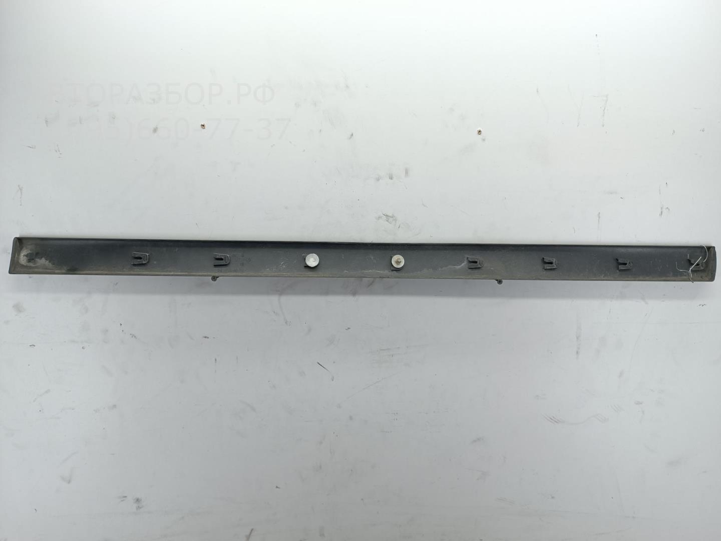 Накладка двери задней правой