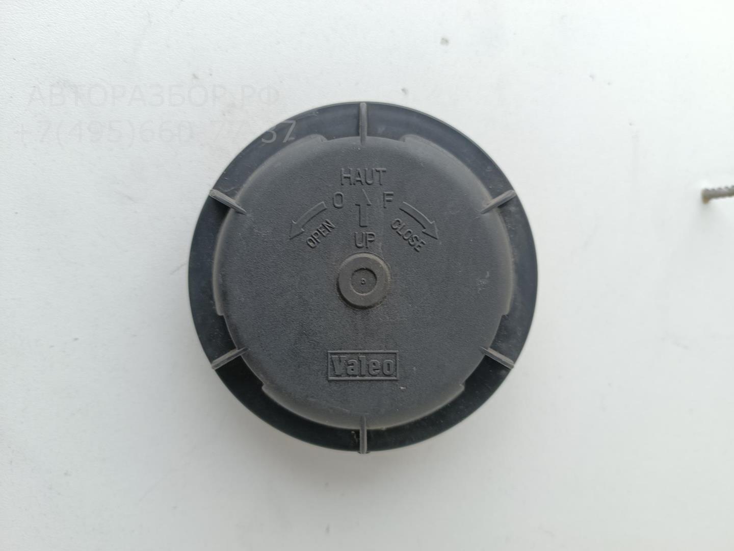 Крышка фары левой