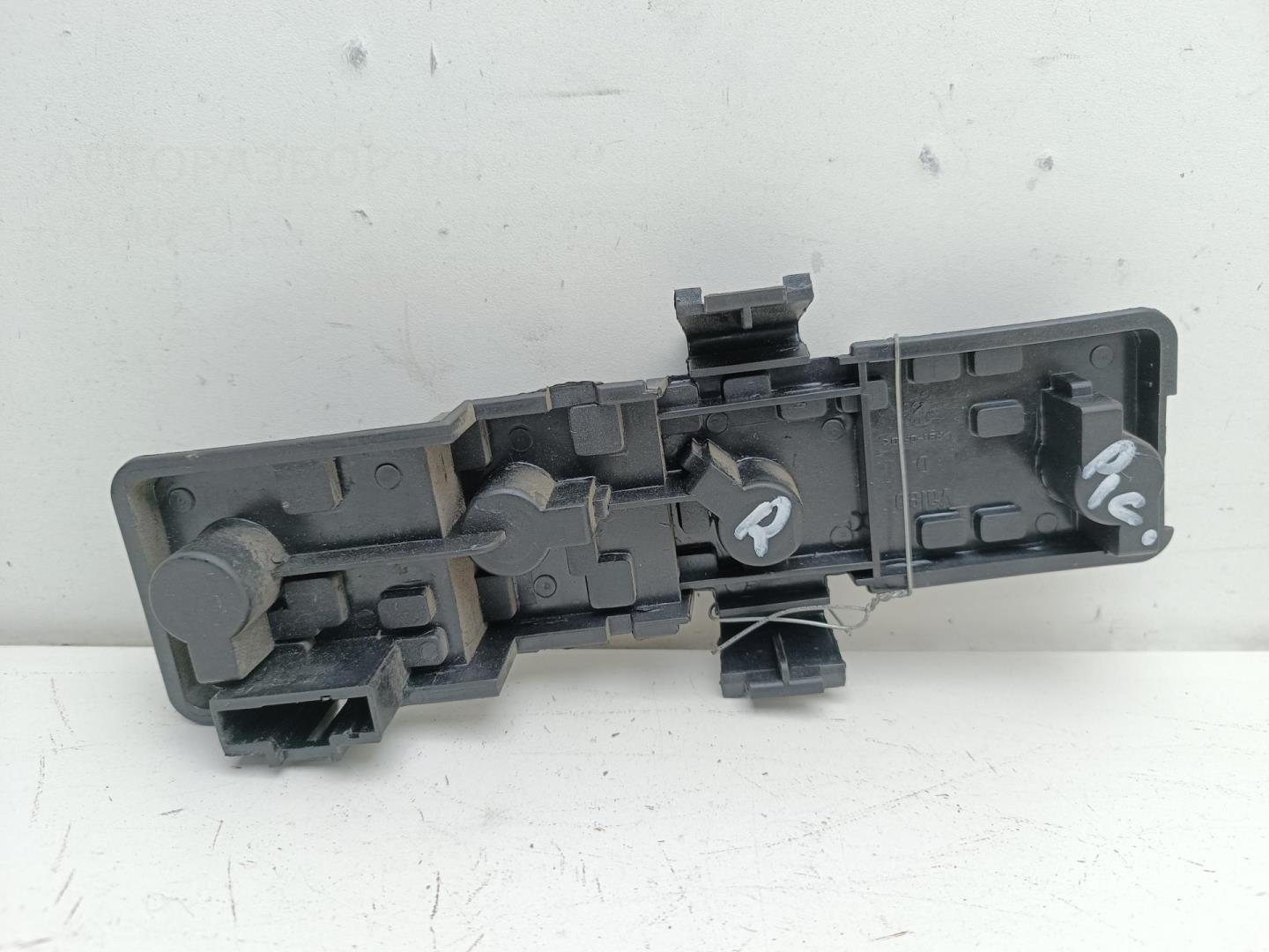 Плата заднего фонаря правого