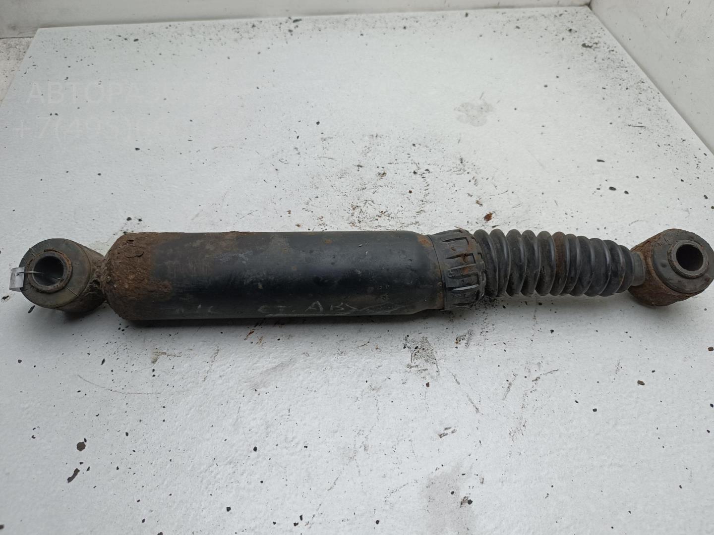 Амортизатор задний правый