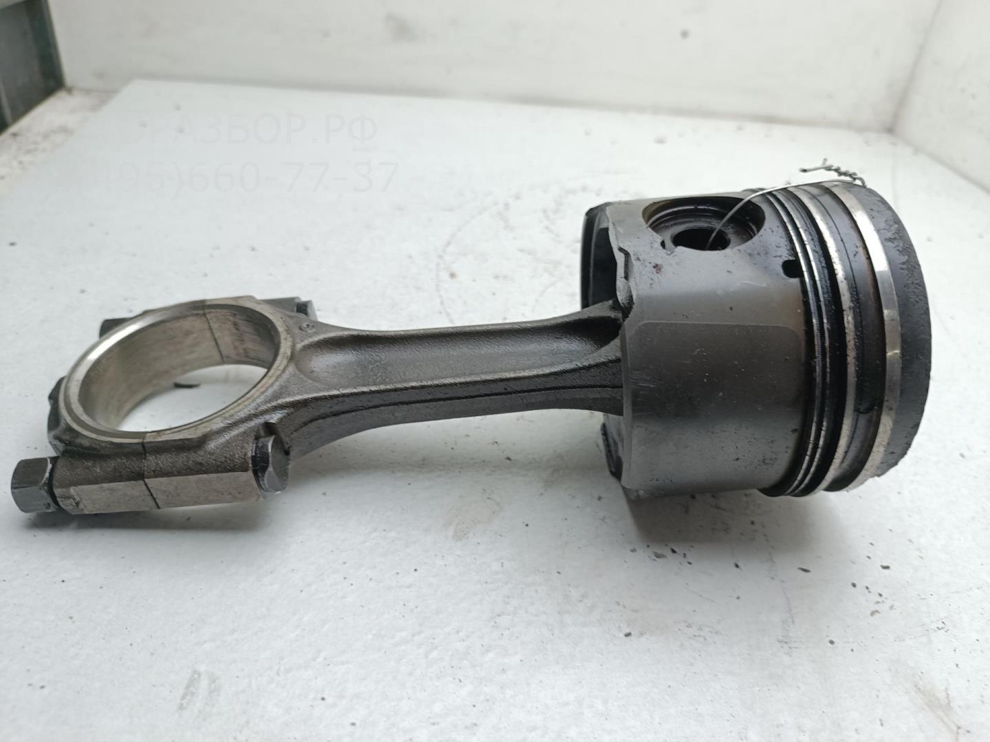 Поршень с шатуном