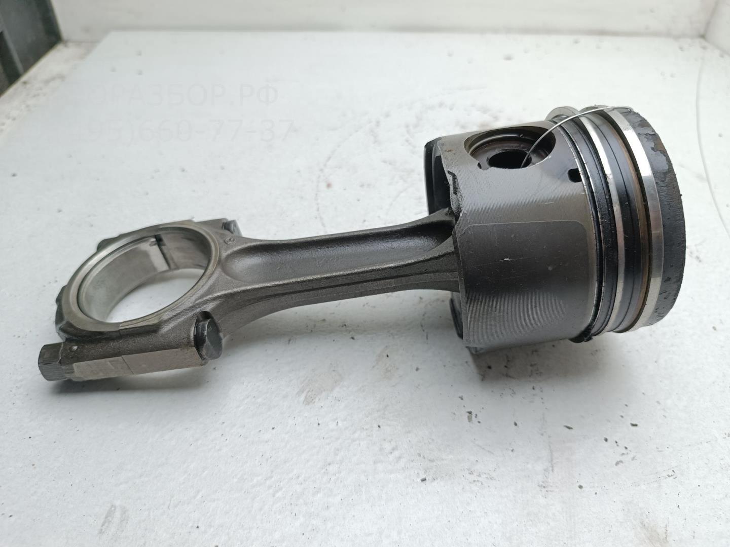 Поршень с шатуном