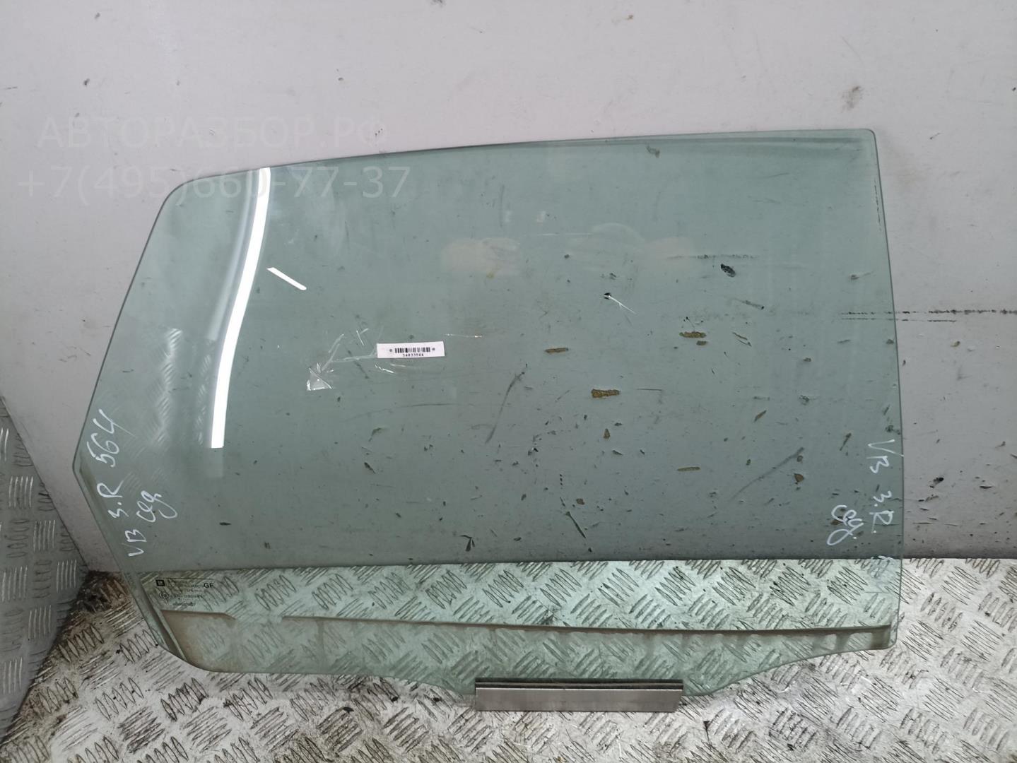 Стекло двери задней правой