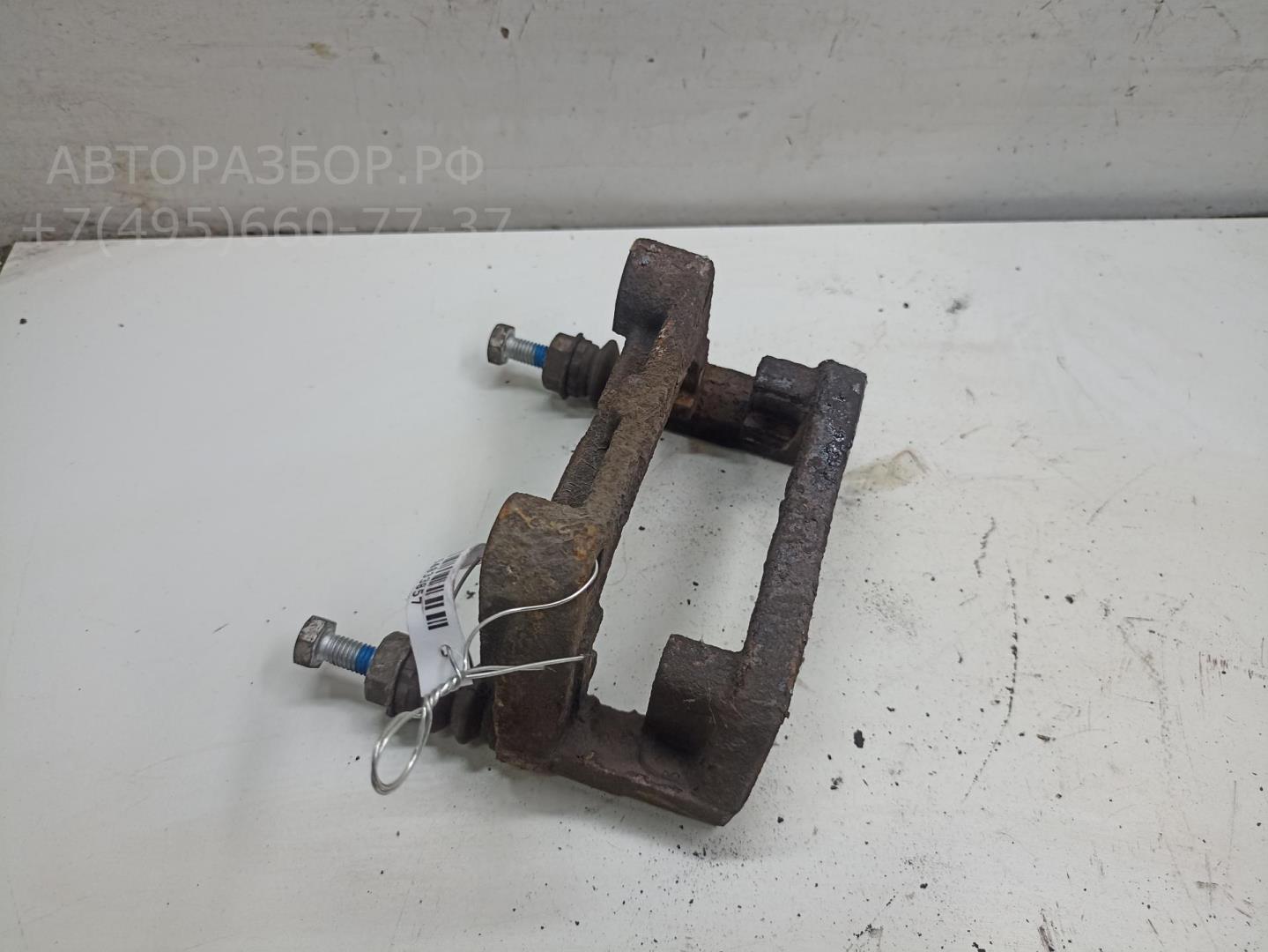 Скоба суппорта заднего