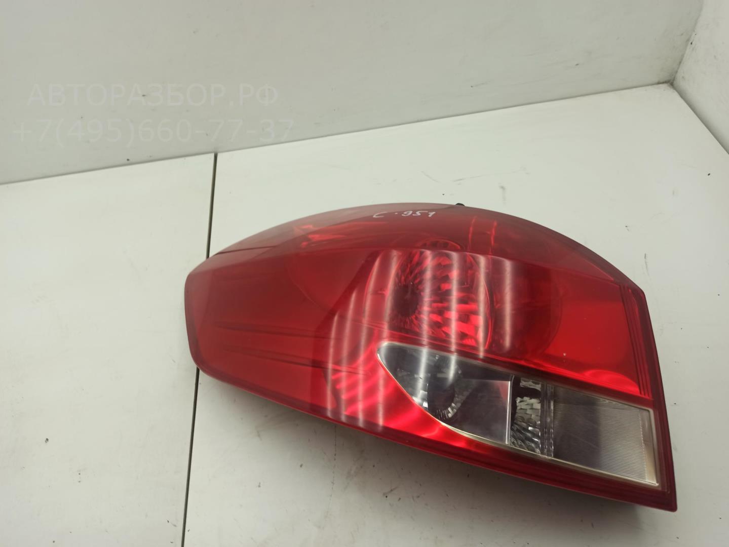 Фонарь задний левый