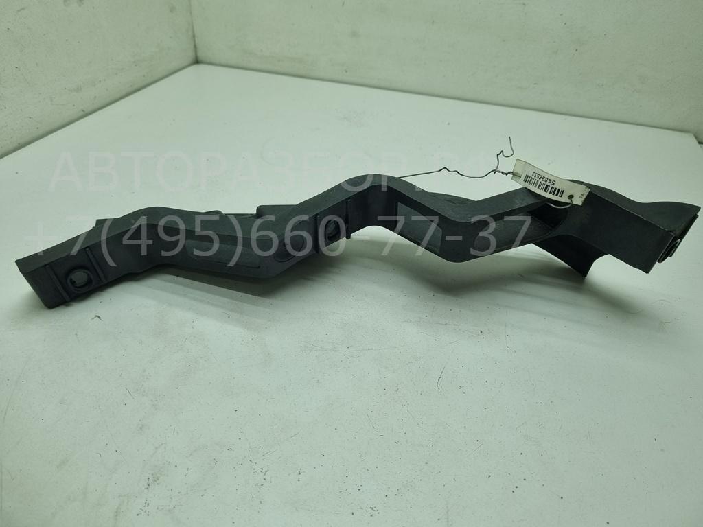 Кронштейн переднего бампера