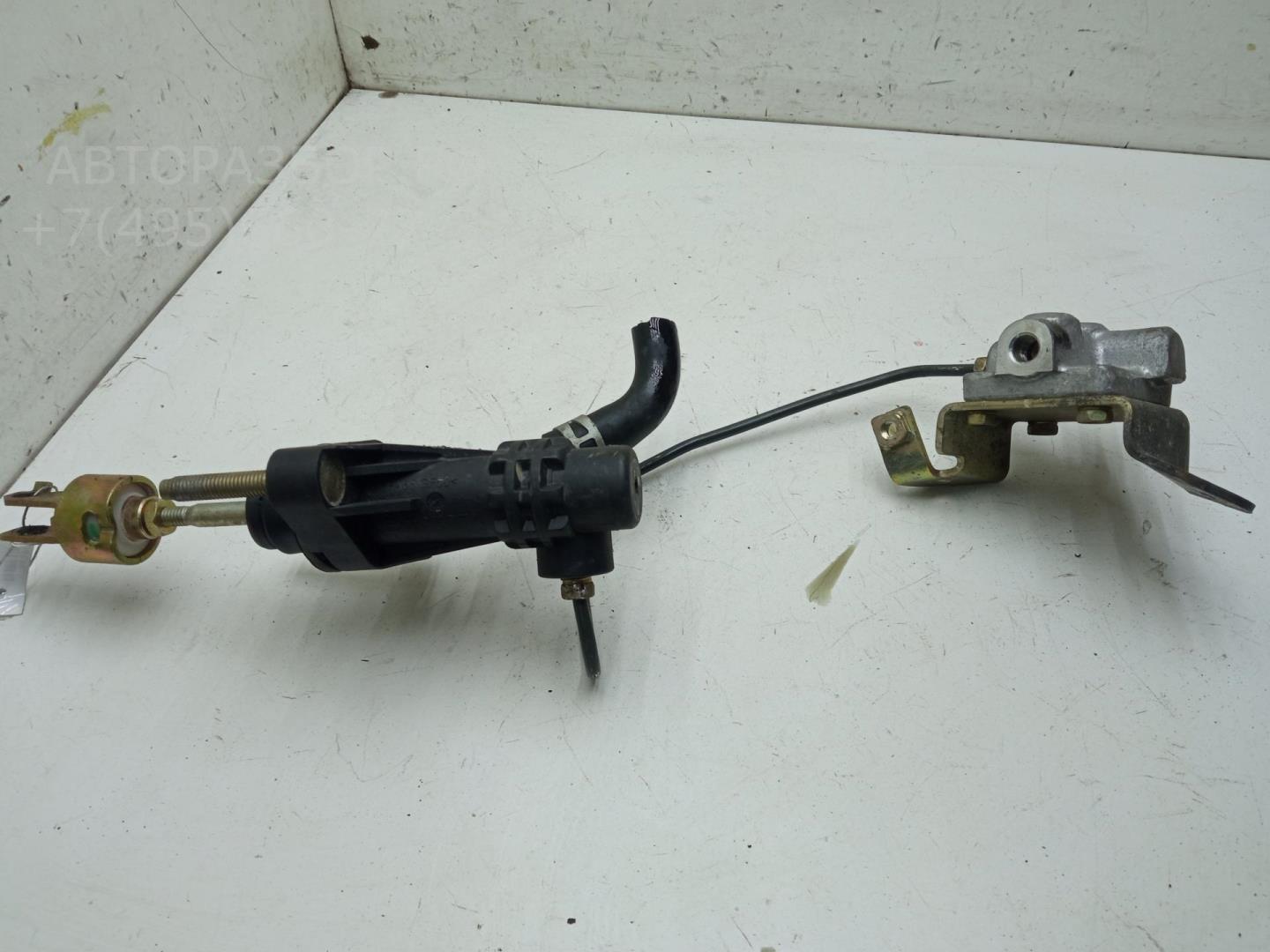 Цилиндр сцепления главный