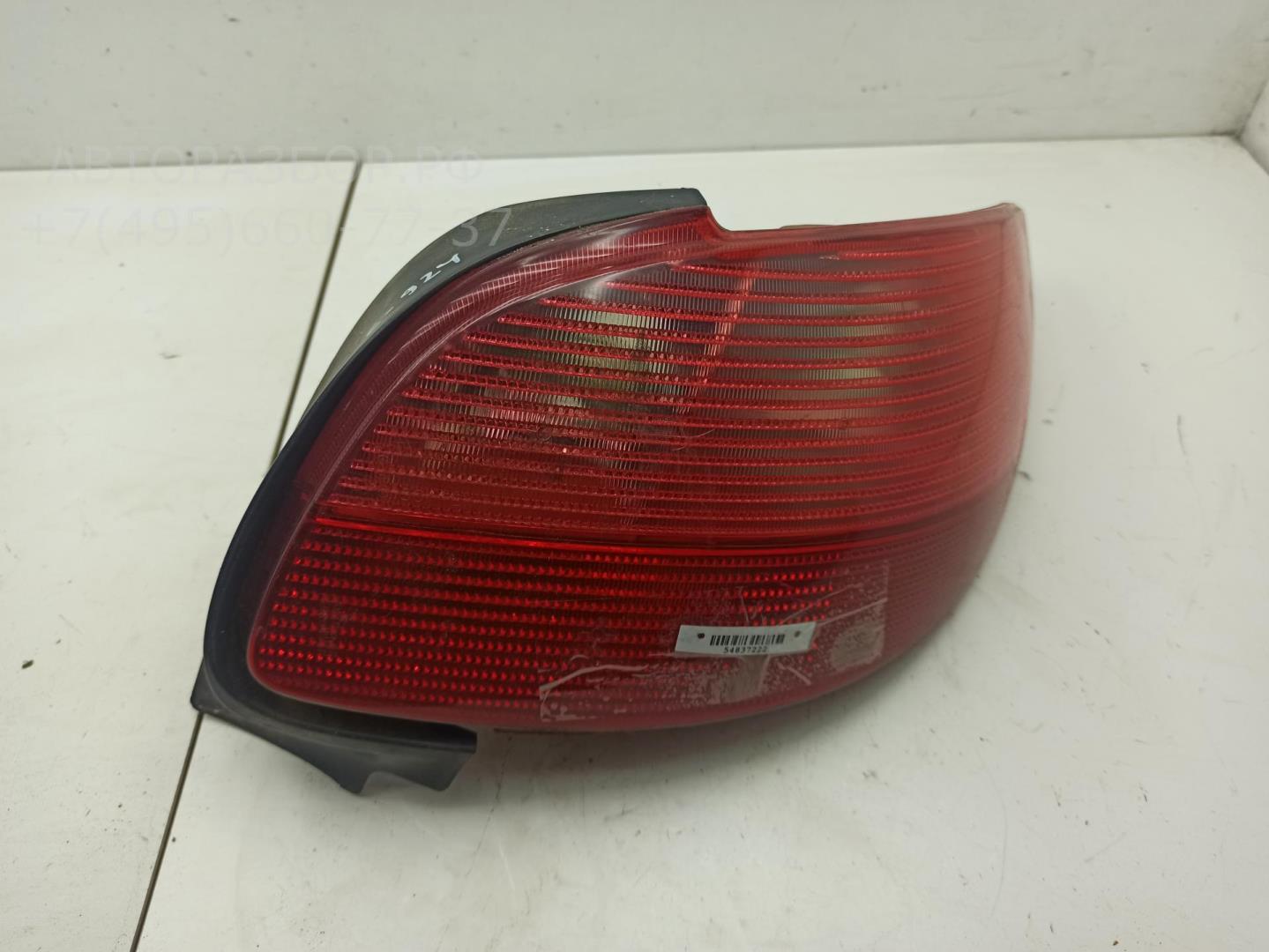 Фонарь задний правый