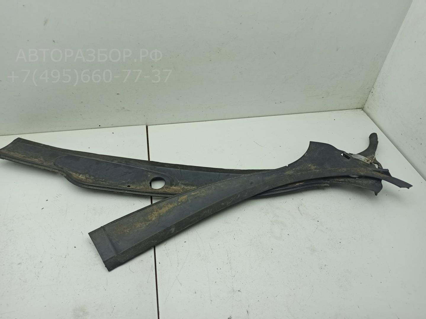 Решетка стеклоочистителей (Жабо)