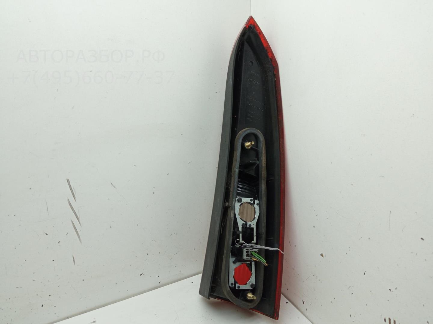 Фонарь задний левый