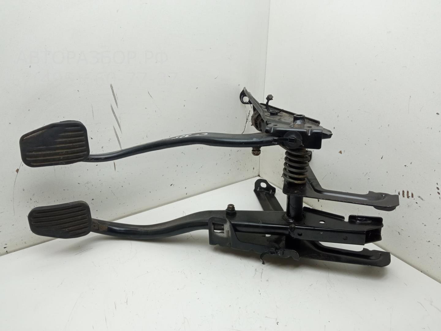 Блок педалей