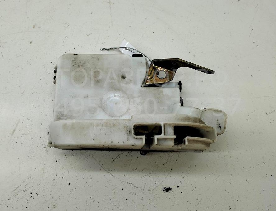 Замок двери передней правой