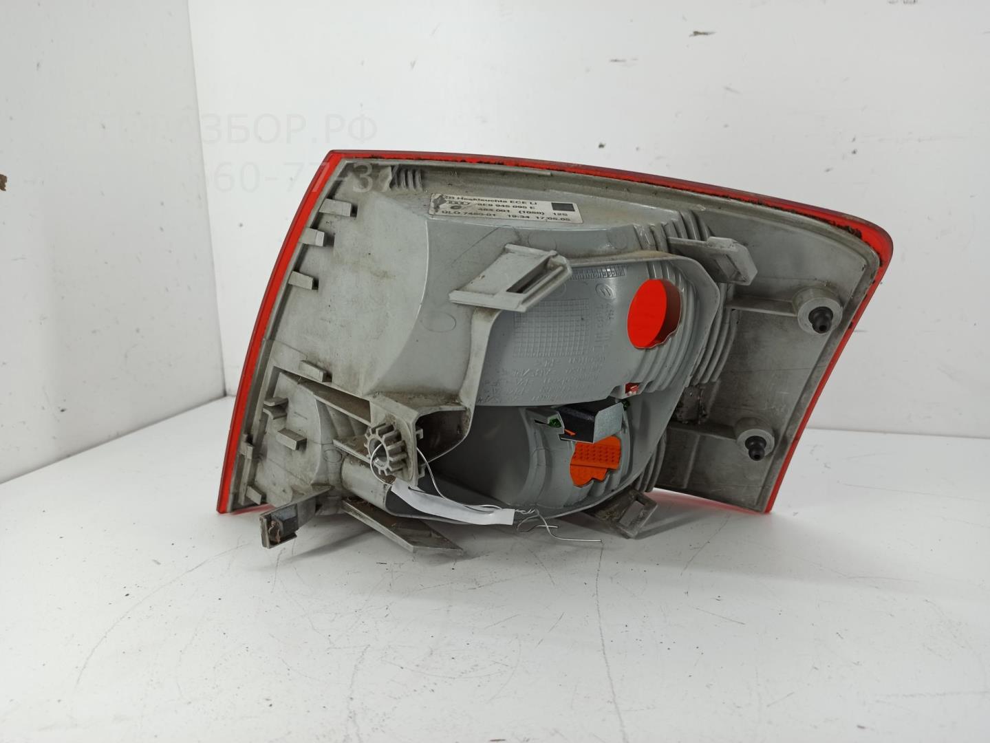 Фонарь задний левый