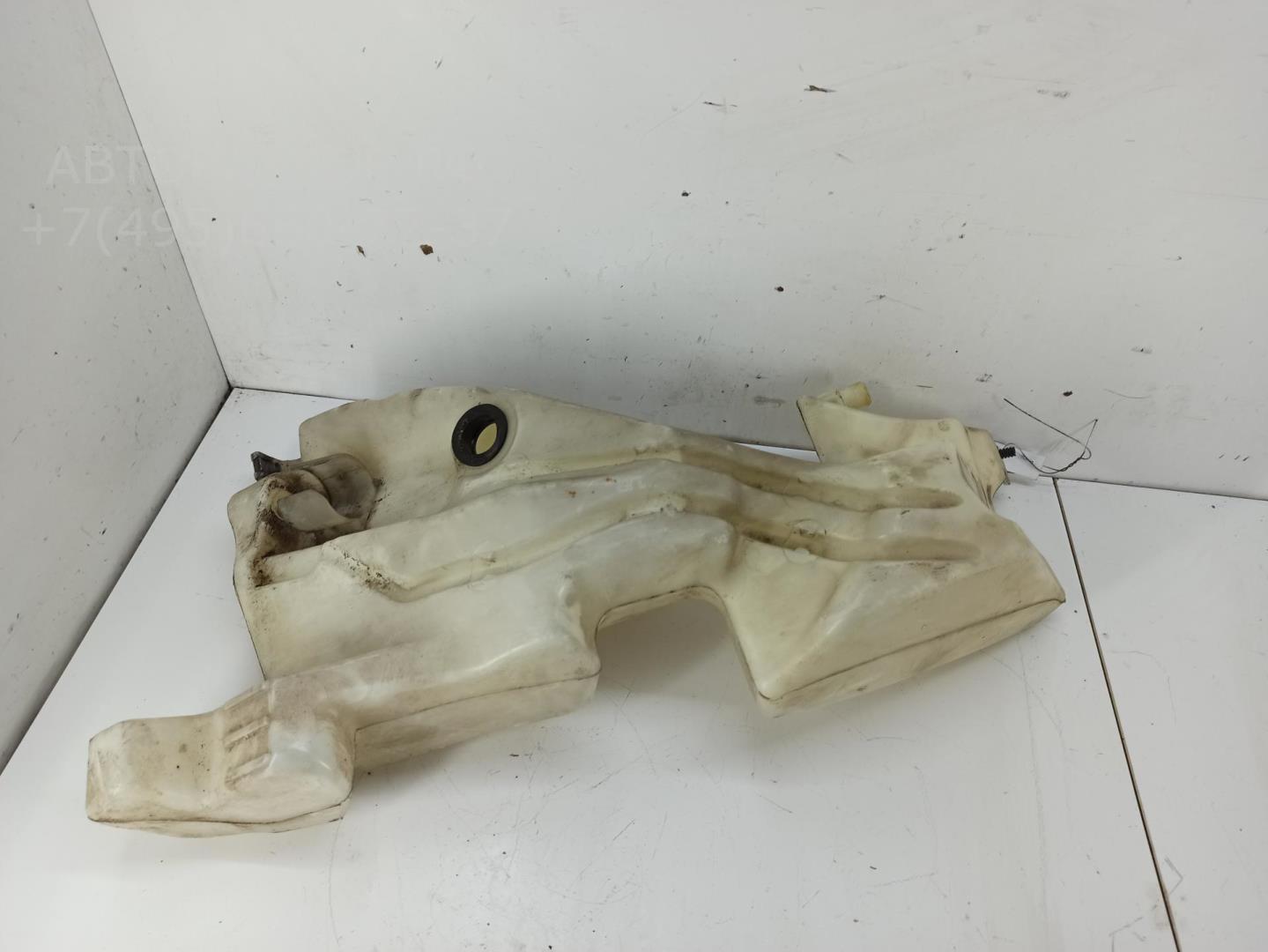 Бачок омывателя лобового стекла