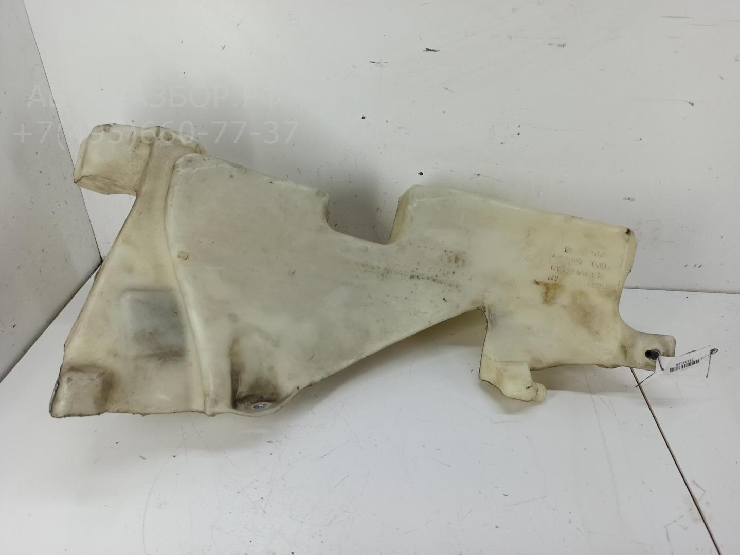 Бачок омывателя лобового стекла