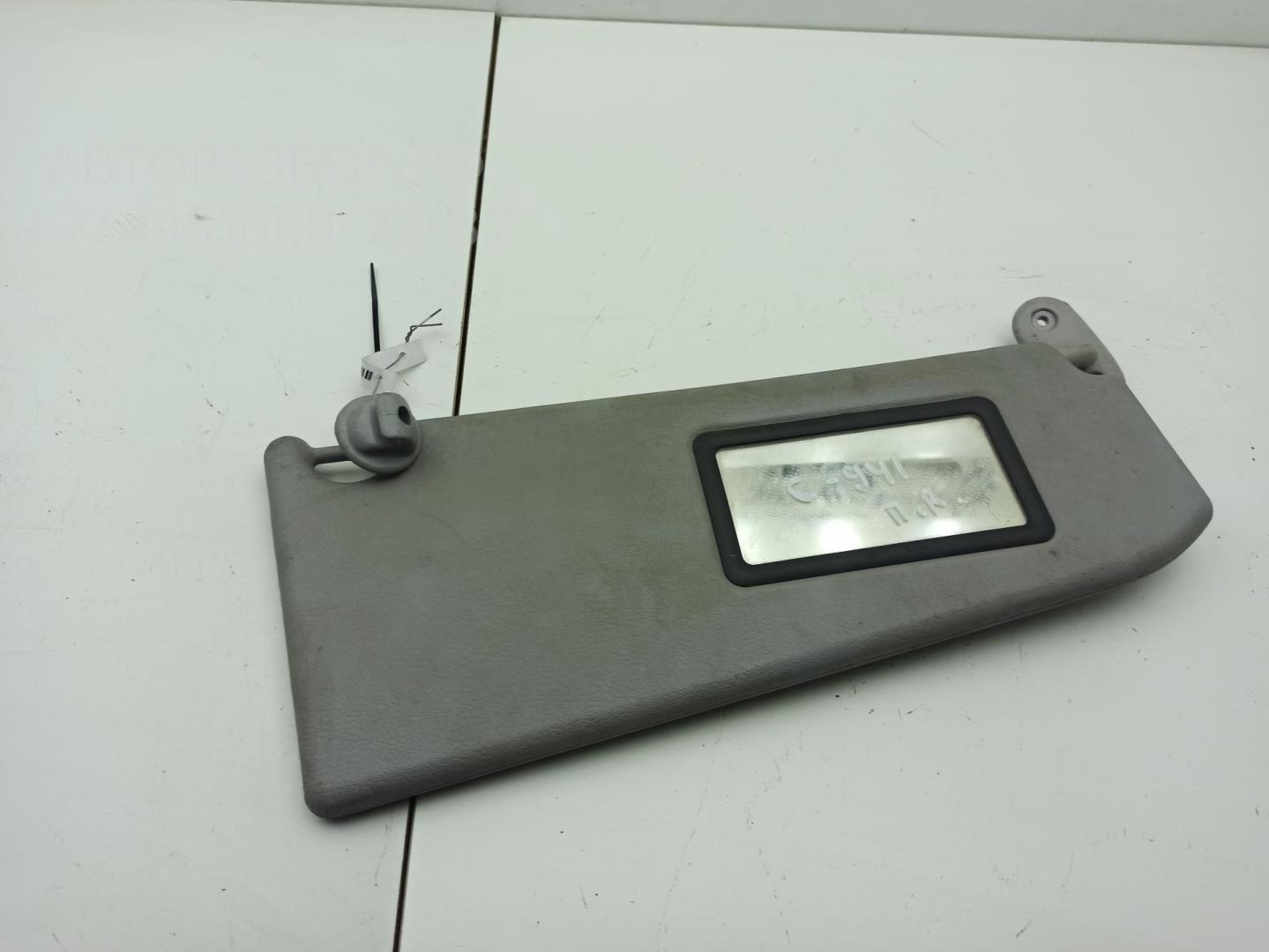 Козырек солнцезащитный