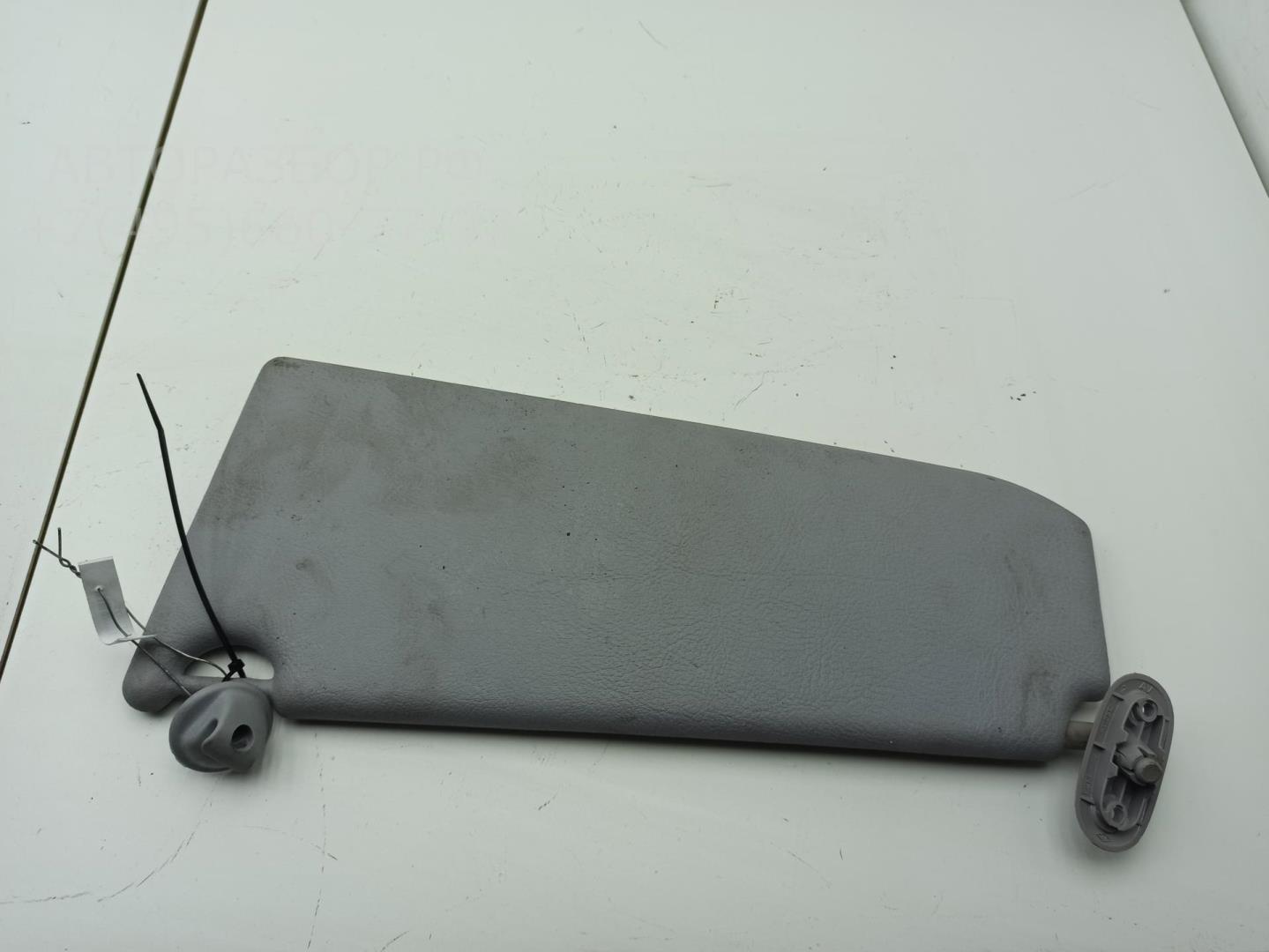 Козырек солнцезащитный