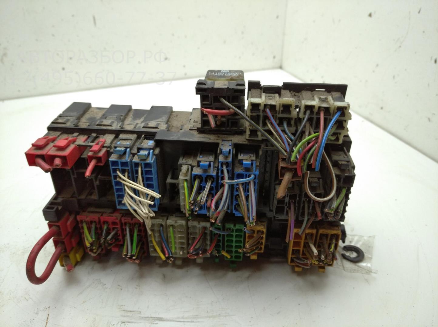 Блок предохранителей