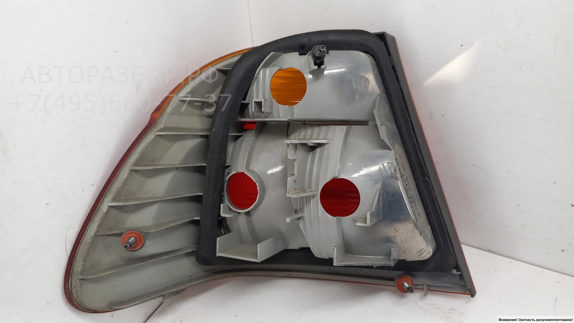 Фонарь задний правый