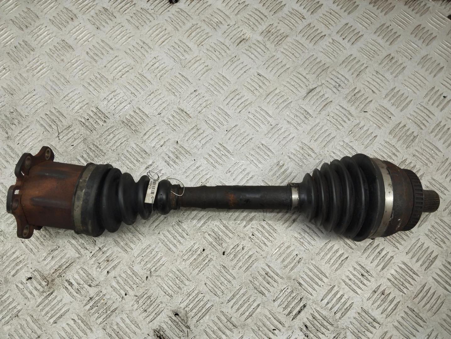 Полуось передняя правая