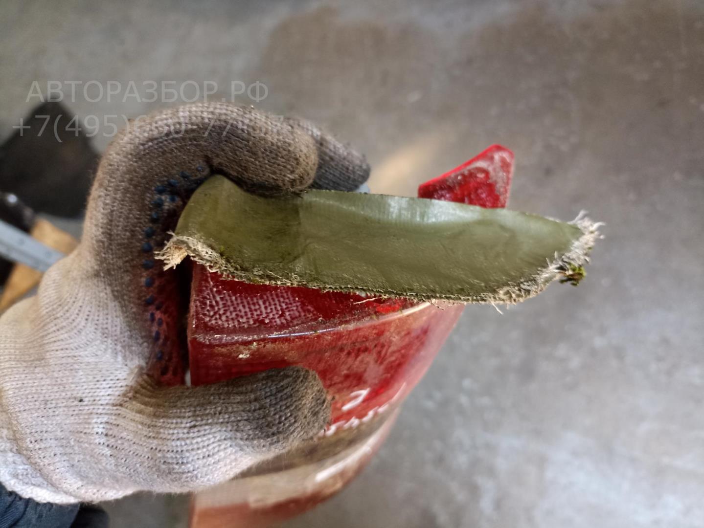 Фонарь задний правый