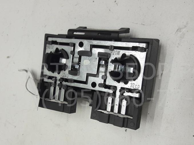 Плата заднего фонаря левого