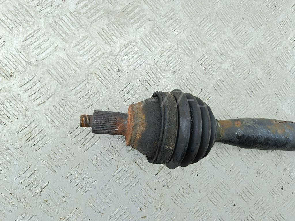 Полуось передняя правая
