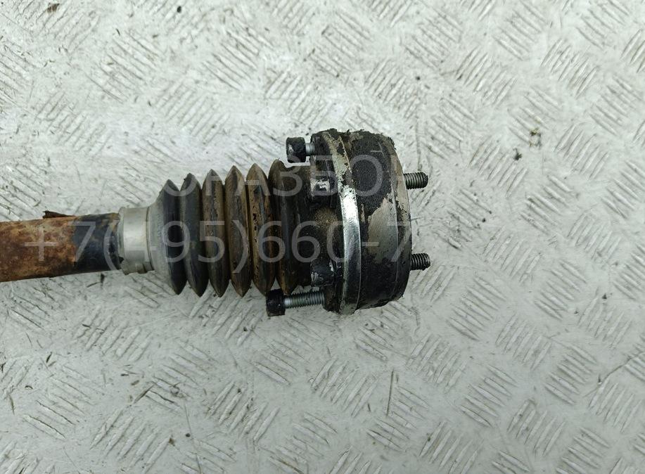 Полуось передняя левая