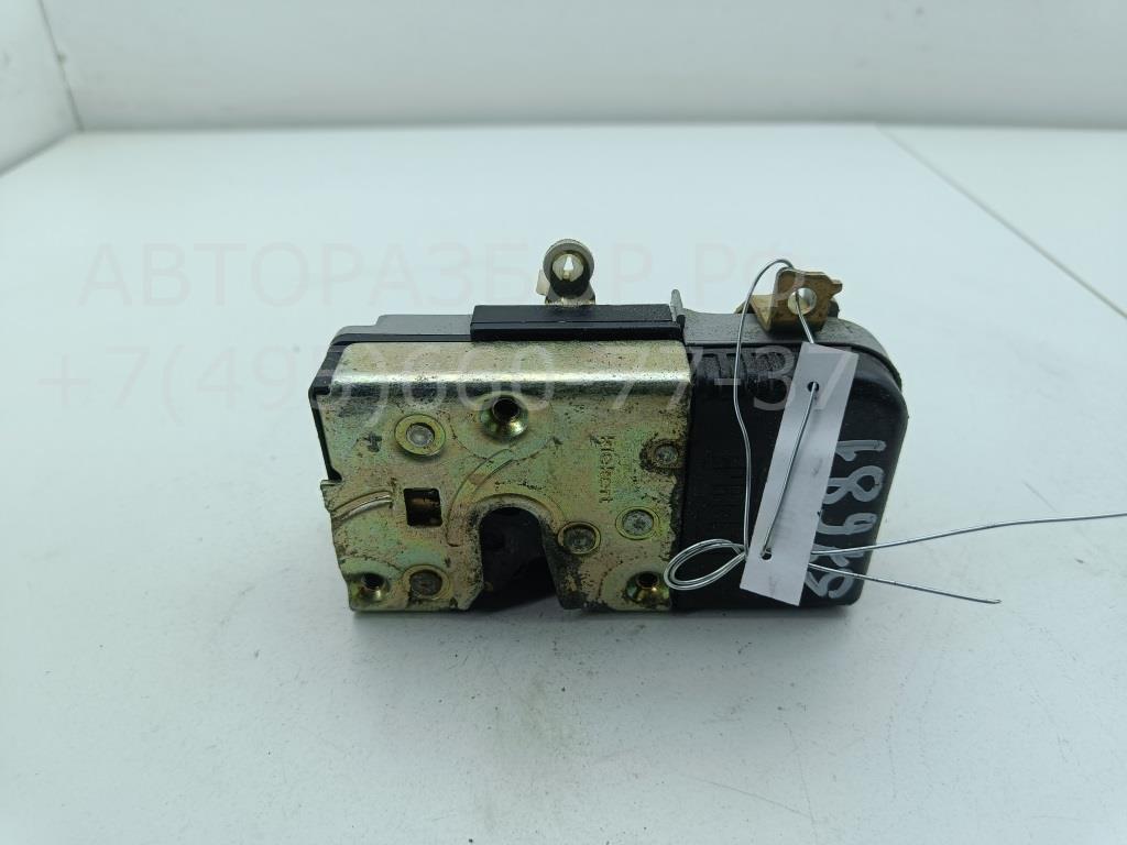 Замок двери передней левой