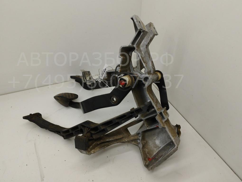 Блок педалей