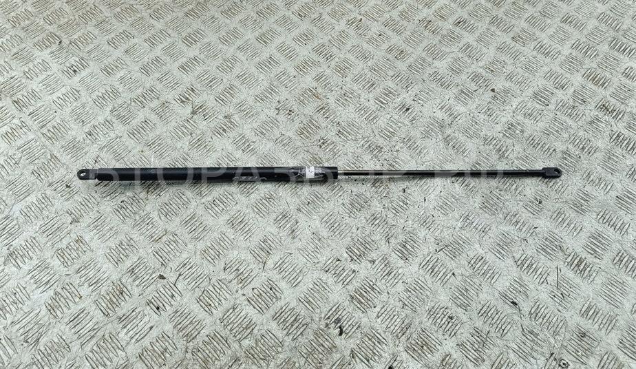 Амортизатор капота