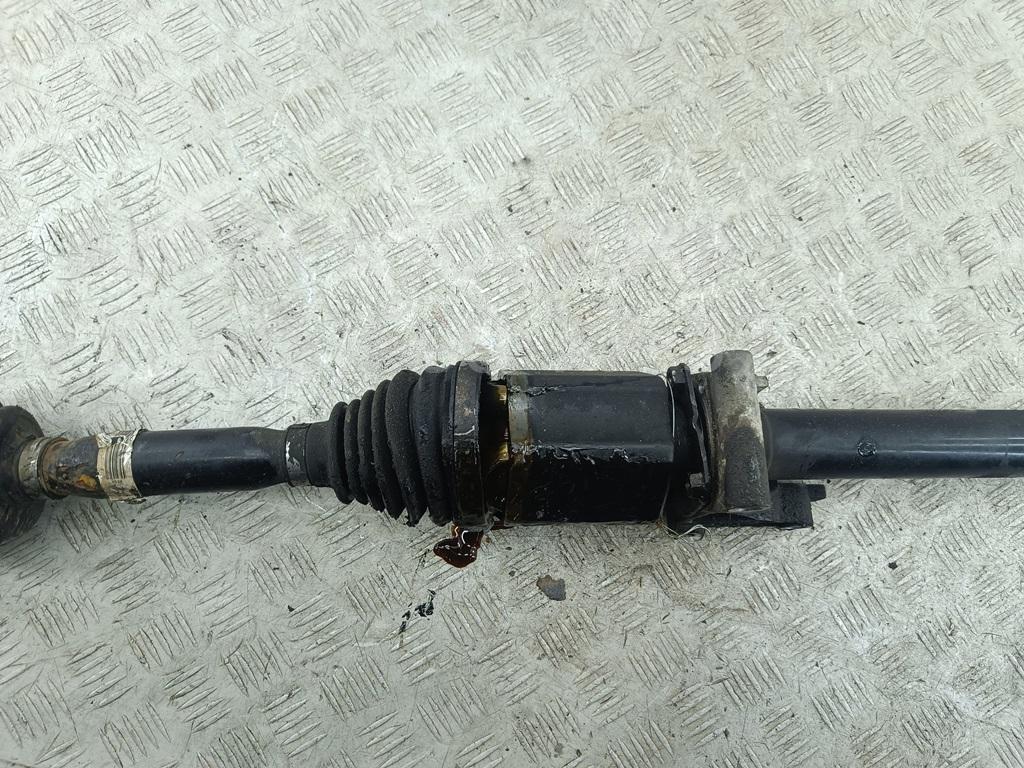 Полуось передняя правая