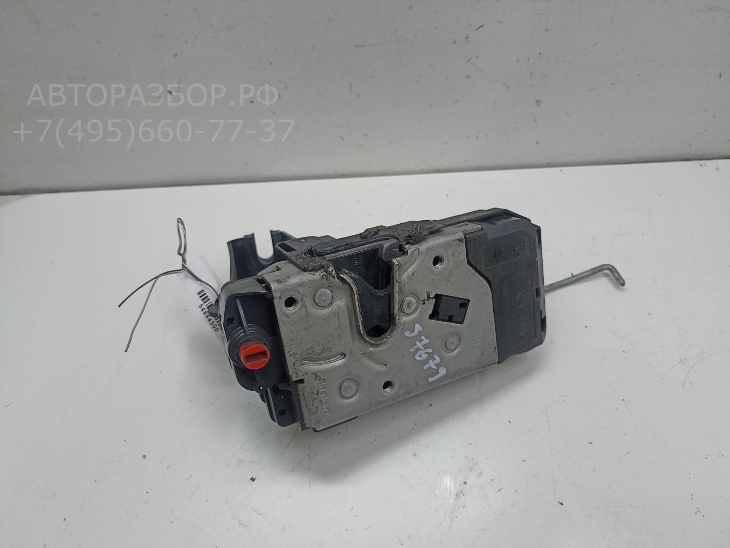 Замок двери задней правой