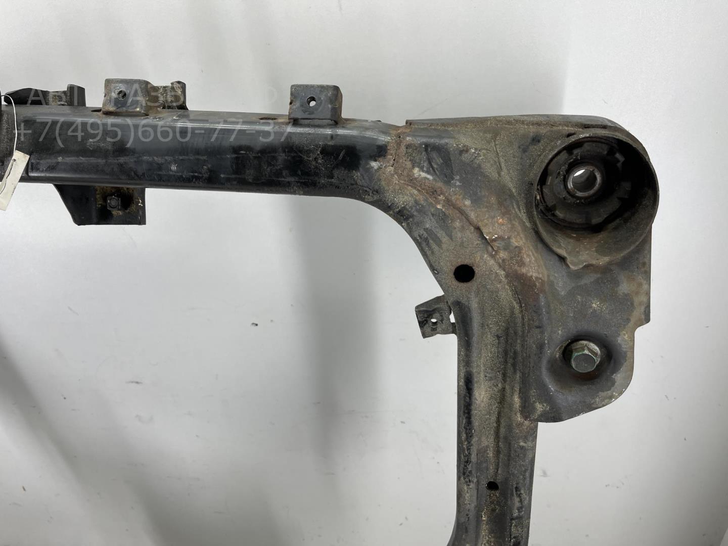 Балка подмоторная