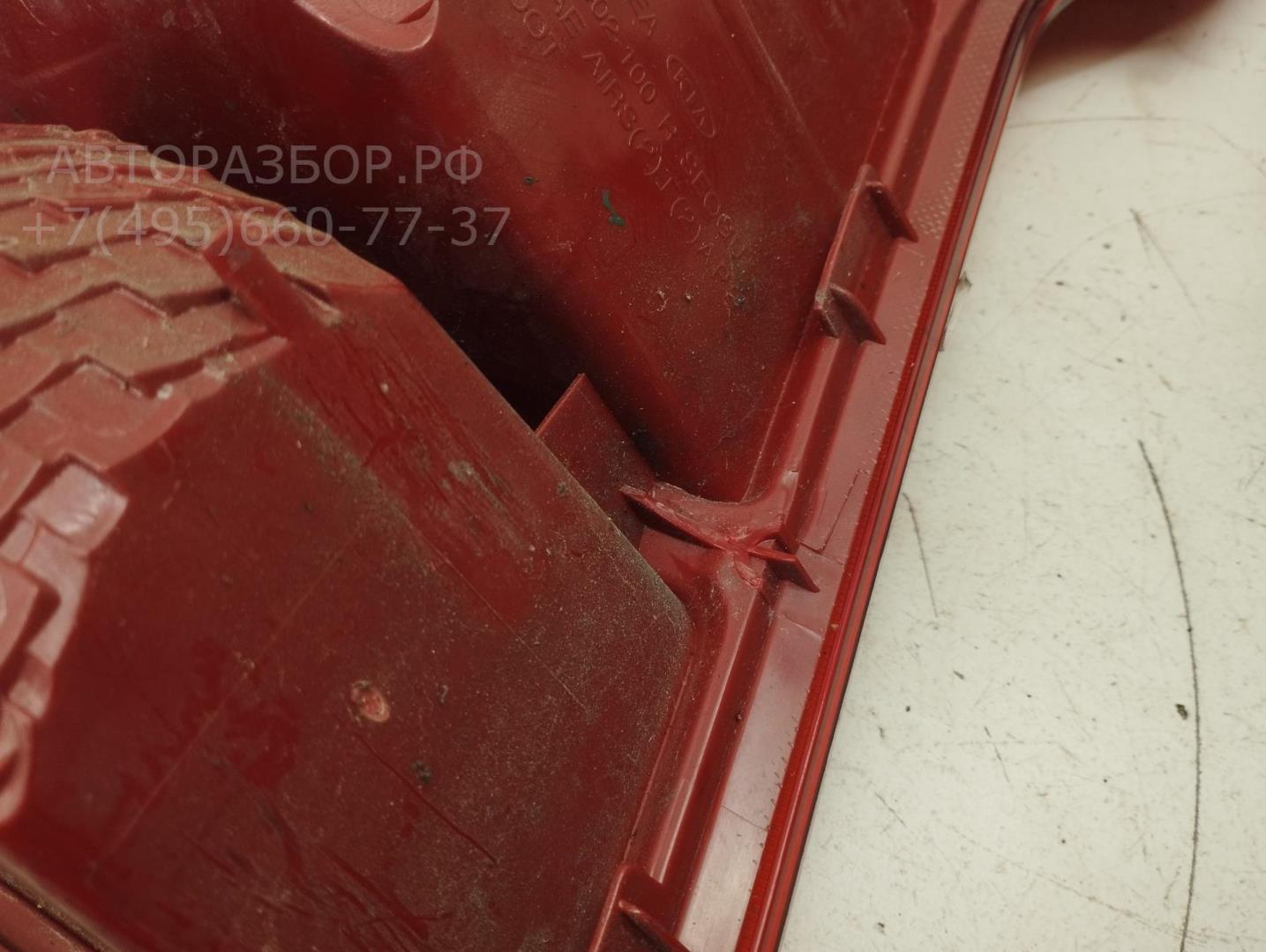 Фонарь задний правый